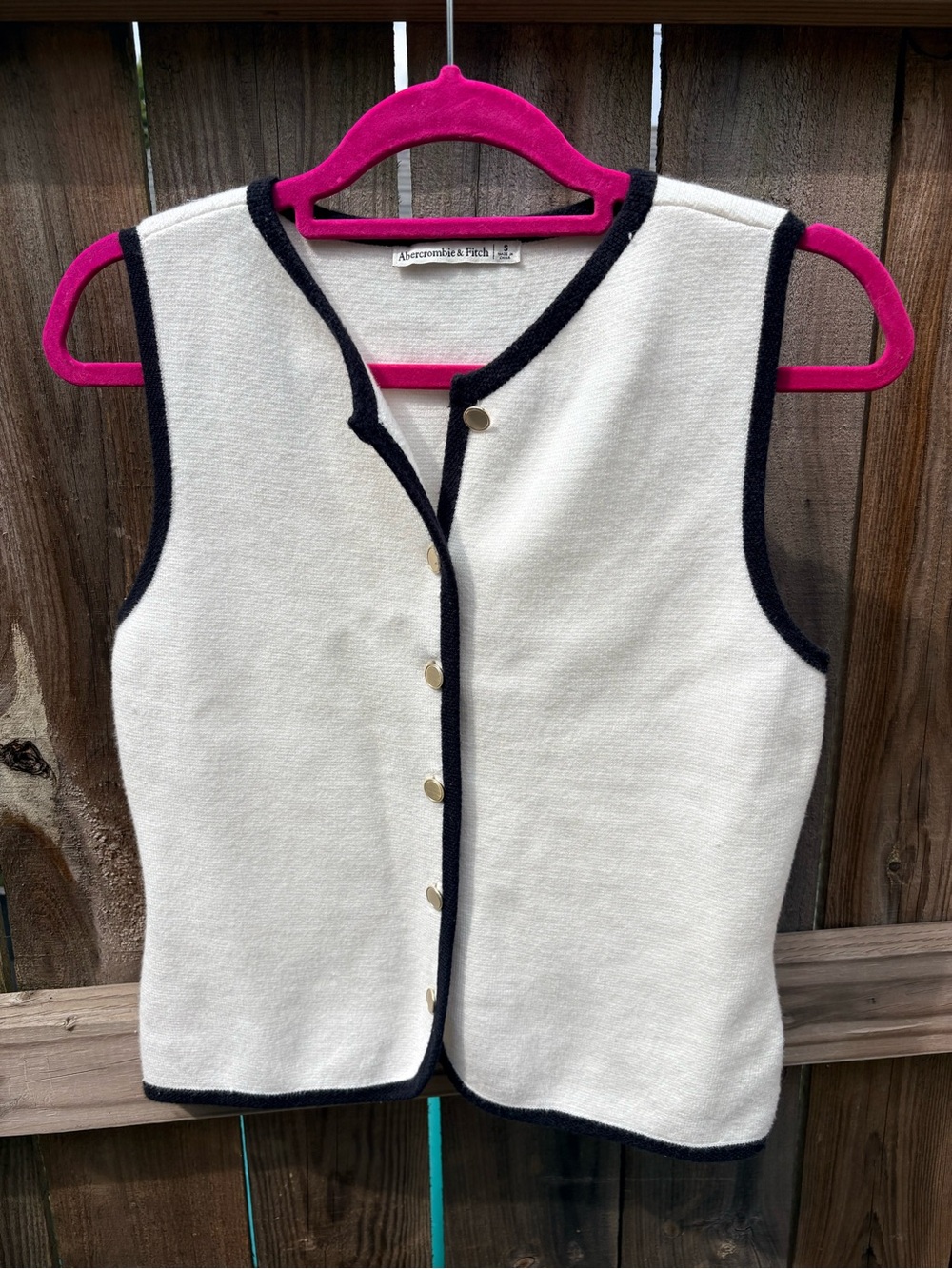 Abercrombie & Fitch Cream Knit Sleeveless Vest with Black Trim